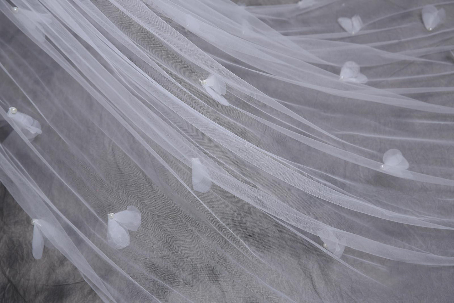 Elegant wedding veil - DAYANCA