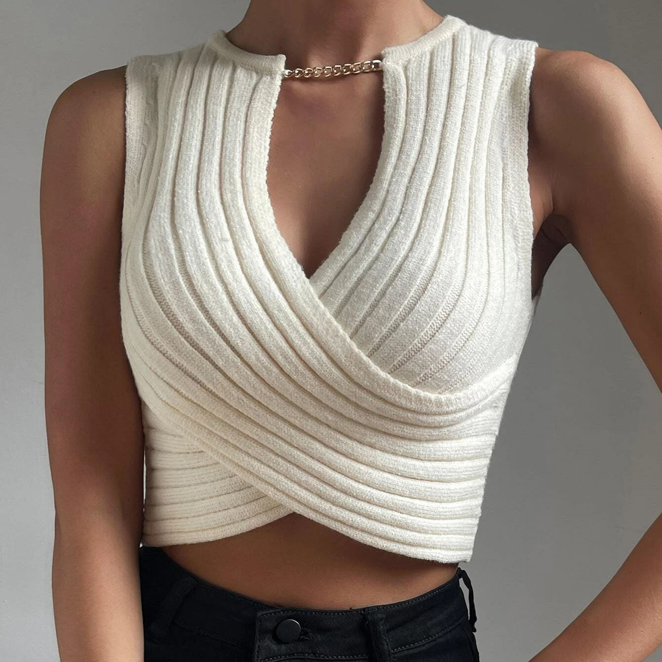 Sleeveless Crop Top - DAYANCA